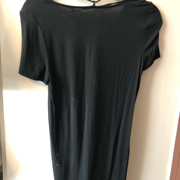 Black cross tee soft and sexy - Picture 3 of 4